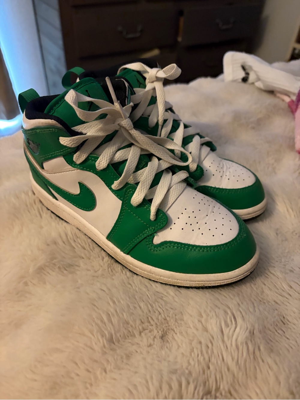 Nike Kids Green and White Mid-Top Sneakers